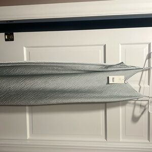 Min V neck satin dress/ size medium